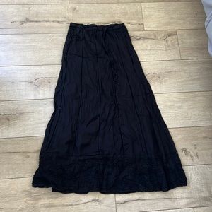 Da-nang long skirt 100% cotton. Never worn.